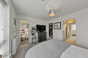 Bedroom- click for photo gallery